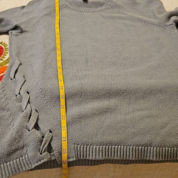 Rock & Republic blue gray knit sweater with front detail size Large - Picture 10 of 10